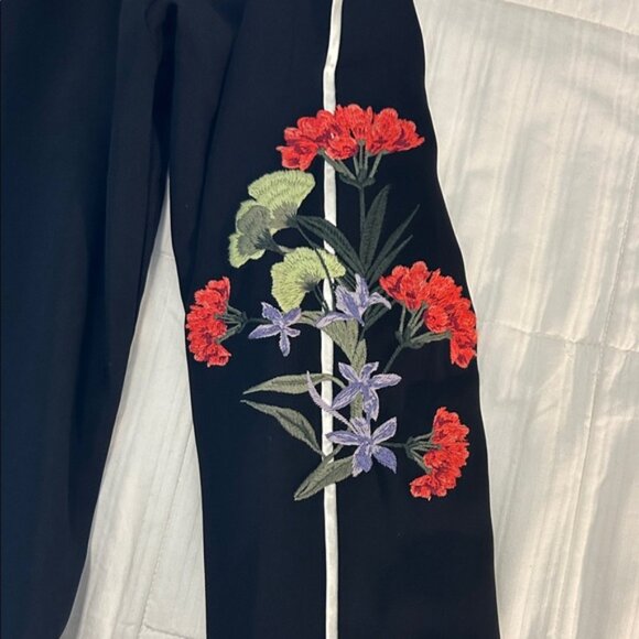 Ted Baker Women's Black Krina Highland Embroidered Sleeve Pullover Size 3 (8 US) - Picture 6 of 10